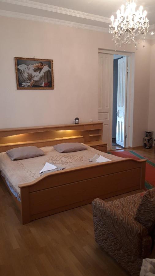 Mero House Koutaïssi Extérieur photo